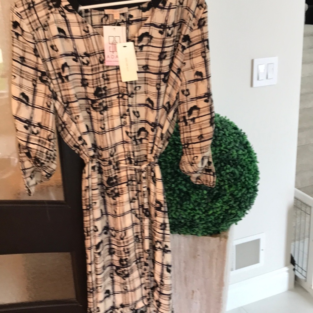 Dress. Pretty cream and black